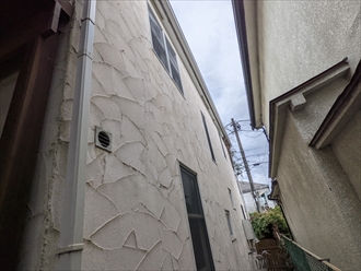 昭島市玉川町にて外壁塗装工事のご相談、ジョリパットは汚れのつきやすい外壁材です